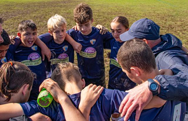 U13 is a football team. They are using SportEasy, the best web and mobile app to manage any sports team (football, soccer, rugby, basketball, baseball, hockey, volleyball...). Coaches and managers can organize the games and practices or send group messages to their players. Players have convenient access to their schedule or statistics. SportEasy is free and available online and there’s an app for iPhone and Android.