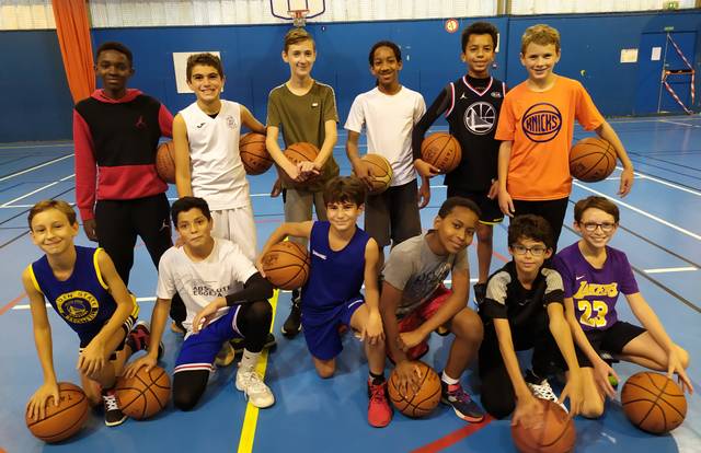 BLAGNAC BASKET CLUB U13 Equipe 1 is a basket team. They are using SportEasy, the best web and mobile app to manage any sports team (football, soccer, rugby, basketball, baseball, hockey, volleyball...). Coaches and managers can organize the games and practices or send group messages to their players. Players have convenient access to their schedule or statistics. SportEasy is free and available online and there’s an app for iPhone and Android.