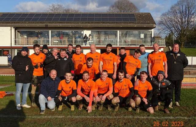 ES Des Frontières is a football team. They are using SportEasy, the best web and mobile app to manage any sports team (football, soccer, rugby, basketball, baseball, hockey, volleyball...). Coaches and managers can organize the games and practices or send group messages to their players. Players have convenient access to their schedule or statistics. SportEasy is free and available online and there’s an app for iPhone and Android.