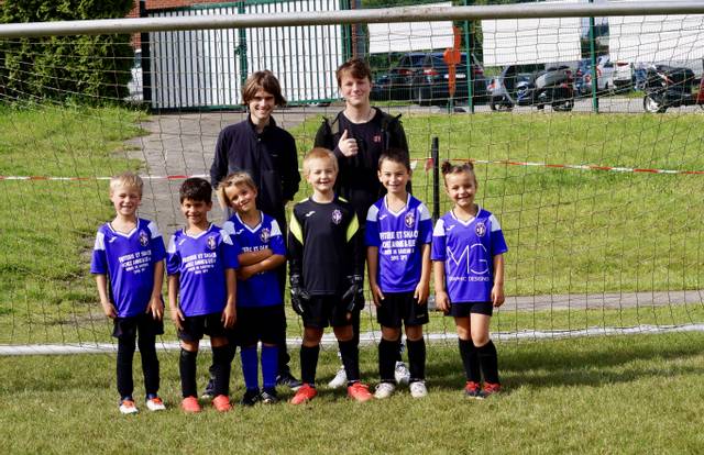 U8 is a football team. They are using SportEasy, the best web and mobile app to manage any sports team (football, soccer, rugby, basketball, baseball, hockey, volleyball...). Coaches and managers can organize the games and practices or send group messages to their players. Players have convenient access to their schedule or statistics. SportEasy is free and available online and there’s an app for iPhone and Android.