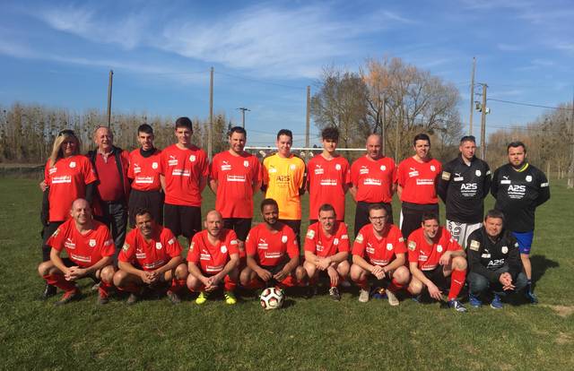 L'équipe Shoot d'Ingrandes est une équipe de football. Elle utlise SportEasy qui est l'appli de référence pour organiser vos matchs & entraînements et gérer votre équipe de foot, rugby, basket ou tout autre sport. Gratuit, SportEasy est disponible sur le web, sur iPhone et sur Android.