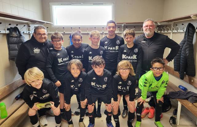 U13 B is a football team. They are using SportEasy, the best web and mobile app to manage any sports team (football, soccer, rugby, basketball, baseball, hockey, volleyball...). Coaches and managers can organize the games and practices or send group messages to their players. Players have convenient access to their schedule or statistics. SportEasy is free and available online and there’s an app for iPhone and Android.