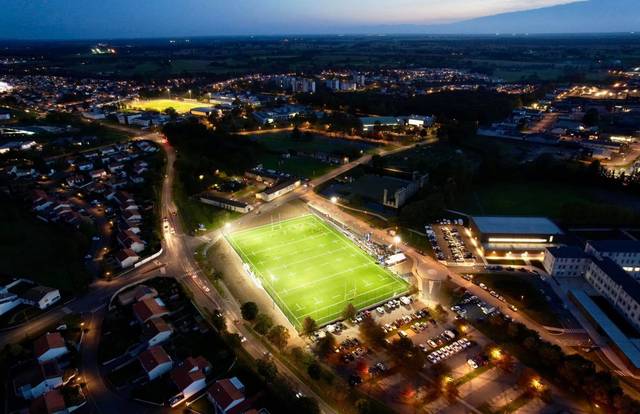 Seniors RCH is a rugby team. They are using SportEasy, the best web and mobile app to manage any sports team (football, soccer, rugby, basketball, baseball, hockey, volleyball...). Coaches and managers can organize the games and practices or send group messages to their players. Players have convenient access to their schedule or statistics. SportEasy is free and available online and there’s an app for iPhone and Android.