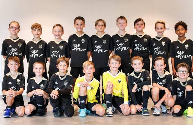 U10 - U11 is a football team. They are using SportEasy, the best web and mobile app to manage any sports team (football, soccer, rugby, basketball, baseball, hockey, volleyball...). Coaches and managers can organize the games and practices or send group messages to their players. Players have convenient access to their schedule or statistics. SportEasy is free and available online and there’s an app for iPhone and Android.