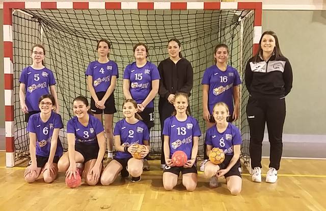 -15 Féminines is a handball team. They are using SportEasy, the best web and mobile app to manage any sports team (football, soccer, rugby, basketball, baseball, hockey, volleyball...). Coaches and managers can organize the games and practices or send group messages to their players. Players have convenient access to their schedule or statistics. SportEasy is free and available online and there’s an app for iPhone and Android.