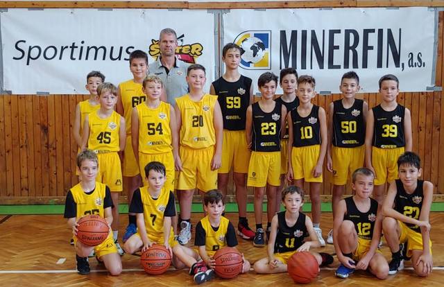 U13 Chlapci is a basket team. They are using SportEasy, the best web and mobile app to manage any sports team (football, soccer, rugby, basketball, baseball, hockey, volleyball...). Coaches and managers can organize the games and practices or send group messages to their players. Players have convenient access to their schedule or statistics. SportEasy is free and available online and there’s an app for iPhone and Android.