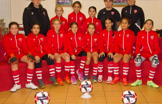 U13F is a football team. They are using SportEasy, the best web and mobile app to manage any sports team (football, soccer, rugby, basketball, baseball, hockey, volleyball...). Coaches and managers can organize the games and practices or send group messages to their players. Players have convenient access to their schedule or statistics. SportEasy is free and available online and there’s an app for iPhone and Android.