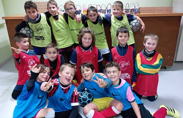 U8 - U9 is a football team. They are using SportEasy, the best web and mobile app to manage any sports team (football, soccer, rugby, basketball, baseball, hockey, volleyball...). Coaches and managers can organize the games and practices or send group messages to their players. Players have convenient access to their schedule or statistics. SportEasy is free and available online and there’s an app for iPhone and Android.