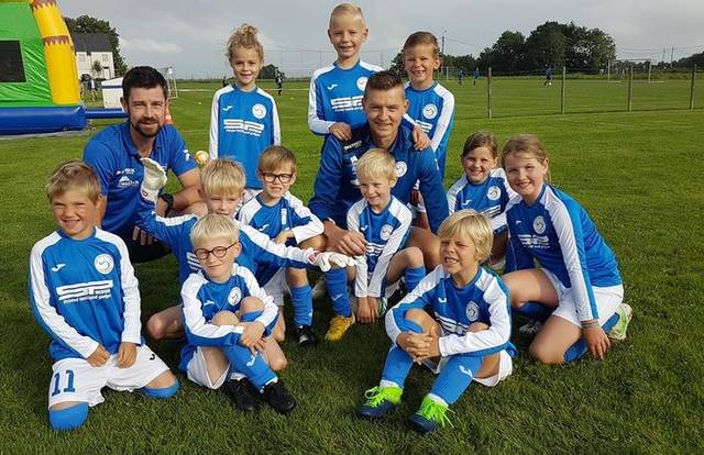 Sparta Wortegem U8 is a football team. They are using SportEasy, the best web and mobile app to manage any sports team (football, soccer, rugby, basketball, baseball, hockey, volleyball...). Coaches and managers can organize the games and practices or send group messages to their players. Players have convenient access to their schedule or statistics. SportEasy is free and available online and there’s an app for iPhone and Android.