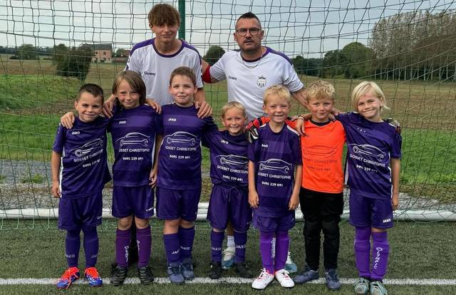 U9 is a football team. They are using SportEasy, the best web and mobile app to manage any sports team (football, soccer, rugby, basketball, baseball, hockey, volleyball...). Coaches and managers can organize the games and practices or send group messages to their players. Players have convenient access to their schedule or statistics. SportEasy is free and available online and there’s an app for iPhone and Android.