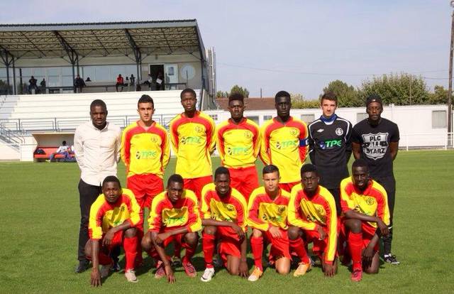 ESA Linas Monthlery u17 is a football team. They are using SportEasy, the best web and mobile app to manage any sports team (football, soccer, rugby, basketball, baseball, hockey, volleyball...). Coaches and managers can organize the games and practices or send group messages to their players. Players have convenient access to their schedule or statistics. SportEasy is free and available online and there’s an app for iPhone and Android.