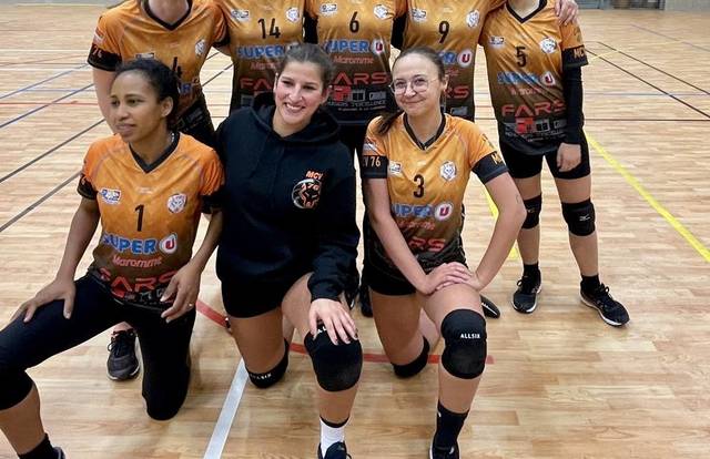 Départementale 1 F is a volley team. They are using SportEasy, the best web and mobile app to manage any sports team (football, soccer, rugby, basketball, baseball, hockey, volleyball...). Coaches and managers can organize the games and practices or send group messages to their players. Players have convenient access to their schedule or statistics. SportEasy is free and available online and there’s an app for iPhone and Android.