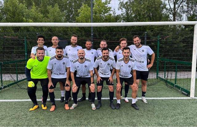 Les Branques is a football team. They are using SportEasy, the best web and mobile app to manage any sports team (football, soccer, rugby, basketball, baseball, hockey, volleyball...). Coaches and managers can organize the games and practices or send group messages to their players. Players have convenient access to their schedule or statistics. SportEasy is free and available online and there’s an app for iPhone and Android.