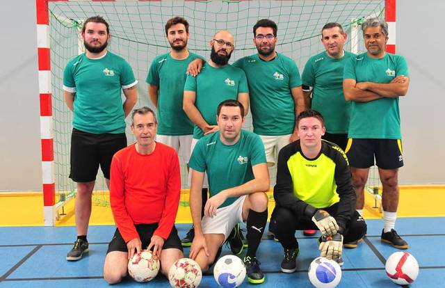 CASC 2 is a football team. They are using SportEasy, the best web and mobile app to manage any sports team (football, soccer, rugby, basketball, baseball, hockey, volleyball...). Coaches and managers can organize the games and practices or send group messages to their players. Players have convenient access to their schedule or statistics. SportEasy is free and available online and there’s an app for iPhone and Android.