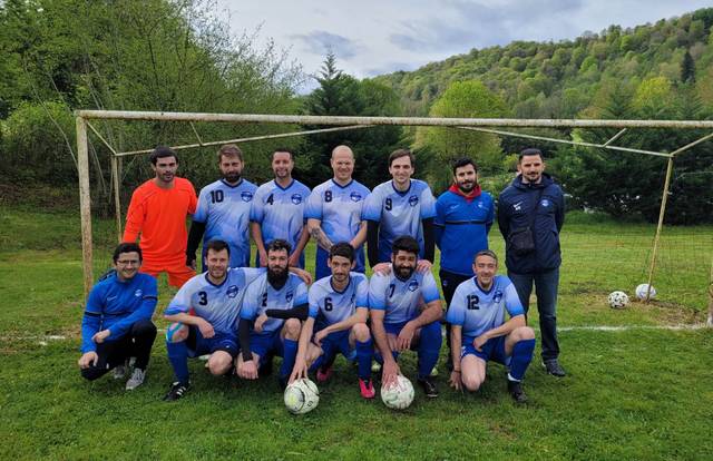 L'équipe Argagnon Sports Loisirs est une équipe de football. Elle utlise SportEasy qui est l'appli de référence pour organiser vos matchs & entraînements et gérer votre équipe de foot, rugby, basket ou tout autre sport. Gratuit, SportEasy est disponible sur le web, sur iPhone et sur Android.