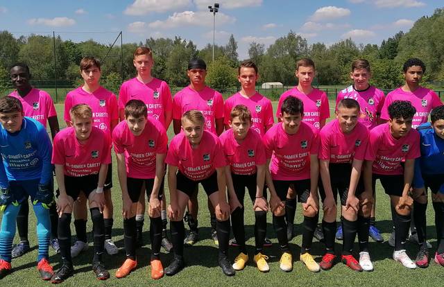 Harly Quentin Sport is a football team. They are using SportEasy, the best web and mobile app to manage any sports team (football, soccer, rugby, basketball, baseball, hockey, volleyball...). Coaches and managers can organize the games and practices or send group messages to their players. Players have convenient access to their schedule or statistics. SportEasy is free and available online and there’s an app for iPhone and Android.