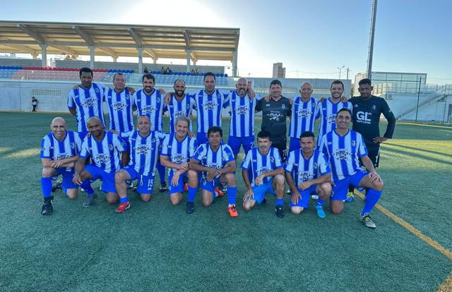 Grupo Desportivo União Ericeirense is a football team. They are using SportEasy, the best web and mobile app to manage any sports team (football, soccer, rugby, basketball, baseball, hockey, volleyball...). Coaches and managers can organize the games and practices or send group messages to their players. Players have convenient access to their schedule or statistics. SportEasy is free and available online and there’s an app for iPhone and Android.