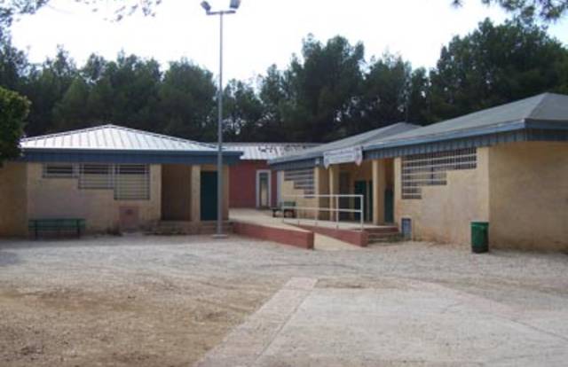 L'équipe SC REPOS VITROLLES est une équipe de football. Elle utlise SportEasy qui est l'appli de référence pour organiser vos matchs & entraînements et gérer votre équipe de foot, rugby, basket ou tout autre sport. Gratuit, SportEasy est disponible sur le web, sur iPhone et sur Android.