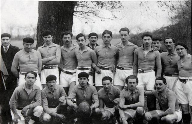 US Herm Rugby is a rugby team. They are using SportEasy, the best web and mobile app to manage any sports team (football, soccer, rugby, basketball, baseball, hockey, volleyball...). Coaches and managers can organize the games and practices or send group messages to their players. Players have convenient access to their schedule or statistics. SportEasy is free and available online and there’s an app for iPhone and Android.