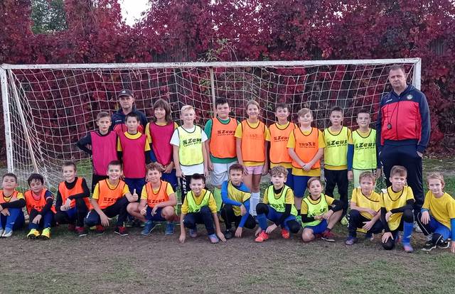 L'équipe FK Čaňa est une équipe de football. Elle utlise SportEasy qui est l'appli de référence pour organiser vos matchs & entraînements et gérer votre équipe de foot, rugby, basket ou tout autre sport. Gratuit, SportEasy est disponible sur le web, sur iPhone et sur Android.