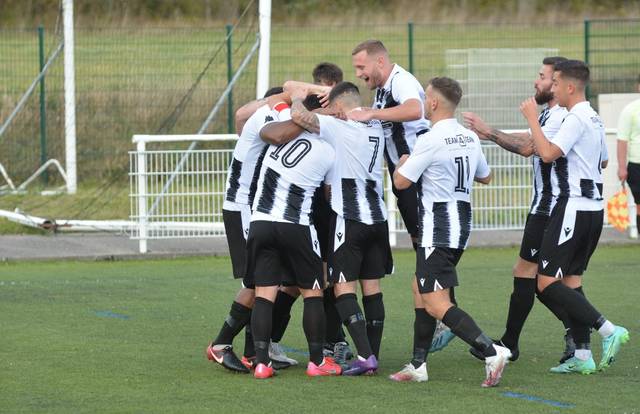 L'équipe FC Verny Louvigny / Senior R3 est une équipe de football. Elle utlise SportEasy qui est l'appli de référence pour organiser vos matchs & entraînements et gérer votre équipe de foot, rugby, basket ou tout autre sport. Gratuit, SportEasy est disponible sur le web, sur iPhone et sur Android.