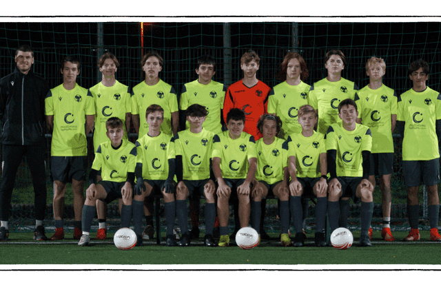 SR Incourt U17-A is a football team. They are using SportEasy, the best web and mobile app to manage any sports team (football, soccer, rugby, basketball, baseball, hockey, volleyball...). Coaches and managers can organize the games and practices or send group messages to their players. Players have convenient access to their schedule or statistics. SportEasy is free and available online and there’s an app for iPhone and Android.