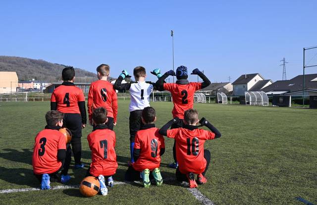 ESRV U12-U13 is a football team. They are using SportEasy, the best web and mobile app to manage any sports team (football, soccer, rugby, basketball, baseball, hockey, volleyball...). Coaches and managers can organize the games and practices or send group messages to their players. Players have convenient access to their schedule or statistics. SportEasy is free and available online and there’s an app for iPhone and Android.