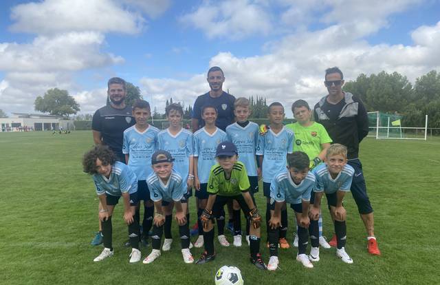 GFPLM 2013 is a football team. They are using SportEasy, the best web and mobile app to manage any sports team (football, soccer, rugby, basketball, baseball, hockey, volleyball...). Coaches and managers can organize the games and practices or send group messages to their players. Players have convenient access to their schedule or statistics. SportEasy is free and available online and there’s an app for iPhone and Android.