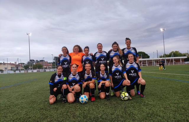 Séniors F is a football team. They are using SportEasy, the best web and mobile app to manage any sports team (football, soccer, rugby, basketball, baseball, hockey, volleyball...). Coaches and managers can organize the games and practices or send group messages to their players. Players have convenient access to their schedule or statistics. SportEasy is free and available online and there’s an app for iPhone and Android.