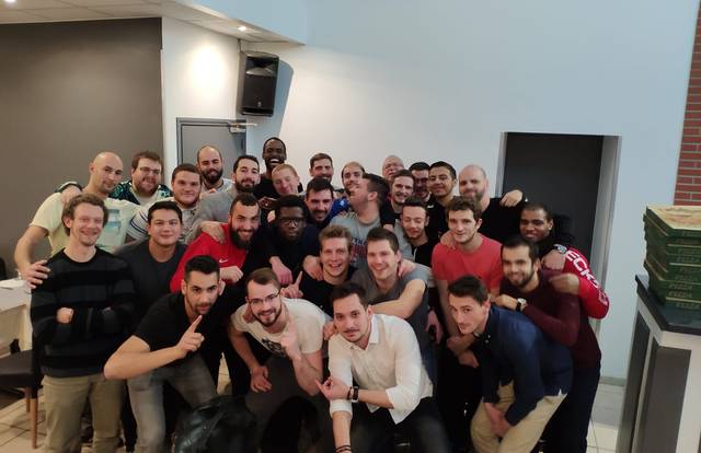 +16M USEE is a handball team. They are using SportEasy, the best web and mobile app to manage any sports team (football, soccer, rugby, basketball, baseball, hockey, volleyball...). Coaches and managers can organize the games and practices or send group messages to their players. Players have convenient access to their schedule or statistics. SportEasy is free and available online and there’s an app for iPhone and Android.