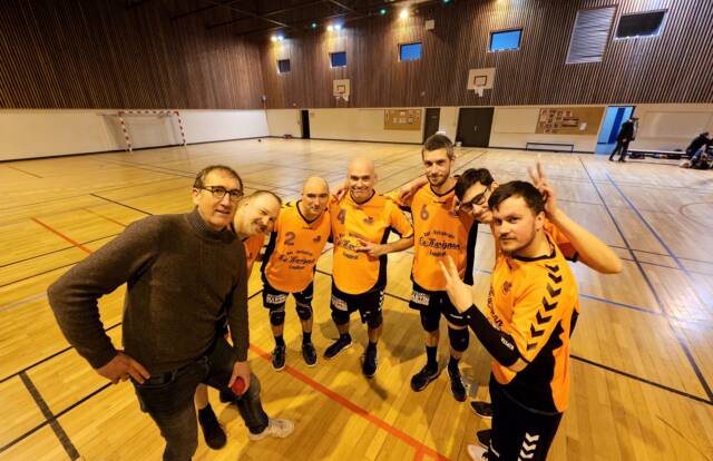 L'équipe Masculins LOSC VOLLEY-BALL est une équipe de volley. Elle utlise SportEasy qui est l'appli de référence pour organiser vos matchs & entraînements et gérer votre équipe de foot, rugby, basket ou tout autre sport. Gratuit, SportEasy est disponible sur le web, sur iPhone et sur Android.