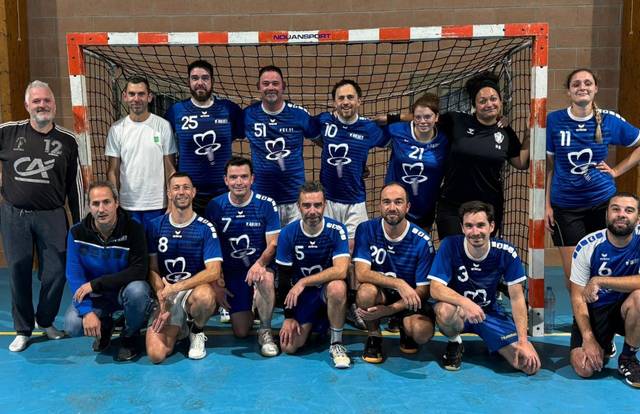 HANDBALL SUD 79 loisir is a handball team. They are using SportEasy, the best web and mobile app to manage any sports team (football, soccer, rugby, basketball, baseball, hockey, volleyball...). Coaches and managers can organize the games and practices or send group messages to their players. Players have convenient access to their schedule or statistics. SportEasy is free and available online and there’s an app for iPhone and Android.