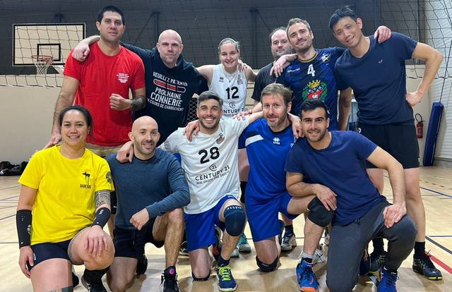 Chaville Sèvres VB Loisir Compét. - 1 is a volley team. They are using SportEasy, the best web and mobile app to manage any sports team (football, soccer, rugby, basketball, baseball, hockey, volleyball...). Coaches and managers can organize the games and practices or send group messages to their players. Players have convenient access to their schedule or statistics. SportEasy is free and available online and there’s an app for iPhone and Android.