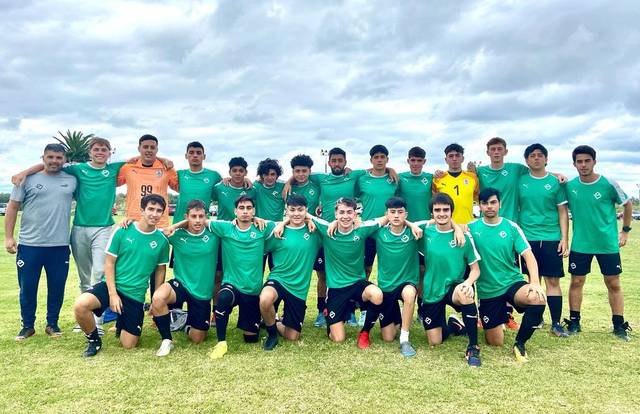 Deportivo LS is a football team. They are using SportEasy, the best web and mobile app to manage any sports team (football, soccer, rugby, basketball, baseball, hockey, volleyball...). Coaches and managers can organize the games and practices or send group messages to their players. Players have convenient access to their schedule or statistics. SportEasy is free and available online and there’s an app for iPhone and Android.