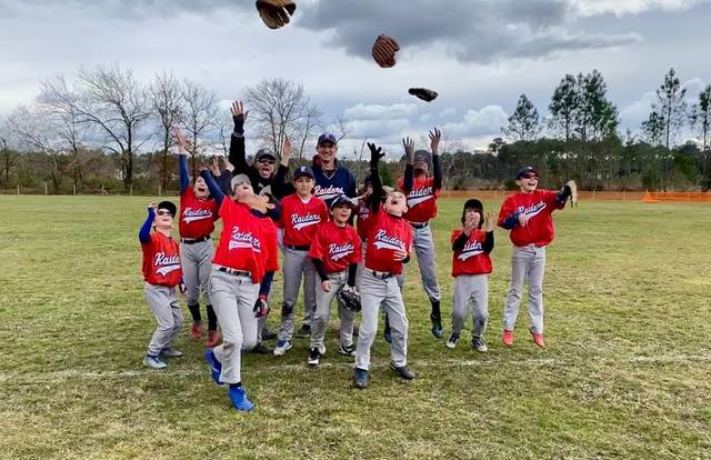 Raiders Eysines 12U is a baseball team. They are using SportEasy, the best web and mobile app to manage any sports team (football, soccer, rugby, basketball, baseball, hockey, volleyball...). Coaches and managers can organize the games and practices or send group messages to their players. Players have convenient access to their schedule or statistics. SportEasy is free and available online and there’s an app for iPhone and Android.