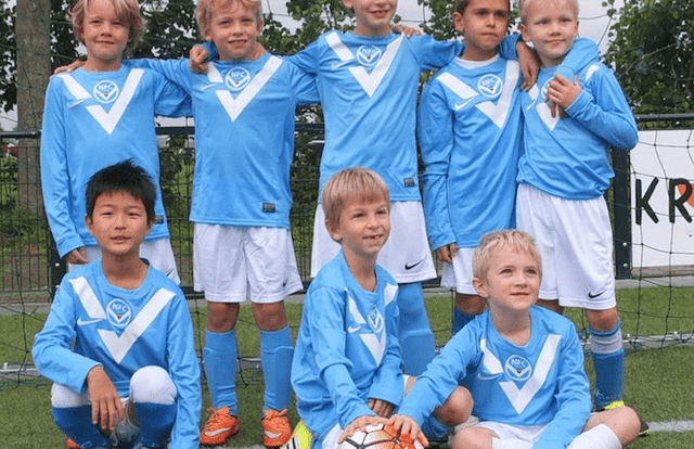 SUB-12 A is a football team. They are using SportEasy, the best web and mobile app to manage any sports team (football, soccer, rugby, basketball, baseball, hockey, volleyball...). Coaches and managers can organize the games and practices or send group messages to their players. Players have convenient access to their schedule or statistics. SportEasy is free and available online and there’s an app for iPhone and Android.