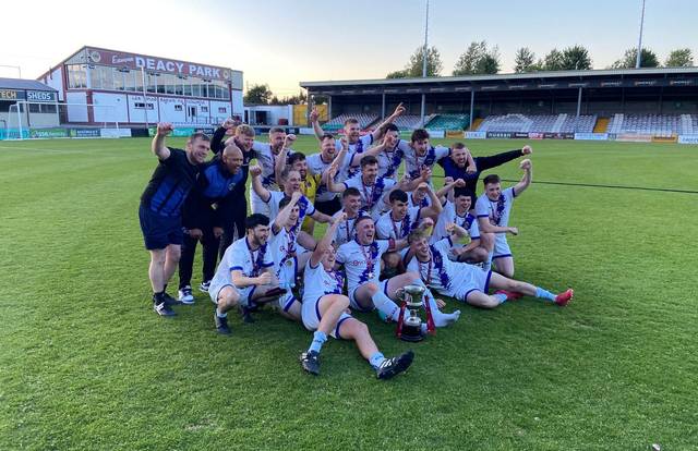 L'équipe Craughwell United Premier & Reserves 2025/2026 est une équipe de football. Elle utlise SportEasy qui est l'appli de référence pour organiser vos matchs & entraînements et gérer votre équipe de foot, rugby, basket ou tout autre sport. Gratuit, SportEasy est disponible sur le web, sur iPhone et sur Android.