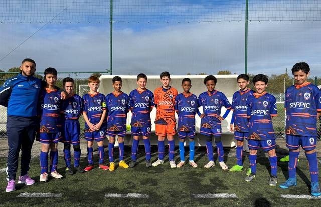 U13-1 is a football team. They are using SportEasy, the best web and mobile app to manage any sports team (football, soccer, rugby, basketball, baseball, hockey, volleyball...). Coaches and managers can organize the games and practices or send group messages to their players. Players have convenient access to their schedule or statistics. SportEasy is free and available online and there’s an app for iPhone and Android.