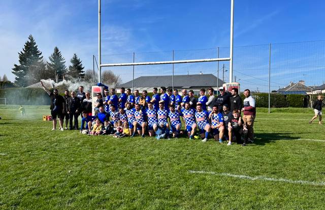 SENIORS is a rugby team. They are using SportEasy, the best web and mobile app to manage any sports team (football, soccer, rugby, basketball, baseball, hockey, volleyball...). Coaches and managers can organize the games and practices or send group messages to their players. Players have convenient access to their schedule or statistics. SportEasy is free and available online and there’s an app for iPhone and Android.