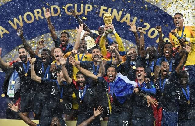 L'équipe Melting'Potes est une équipe de football. Elle utlise SportEasy qui est l'appli de référence pour organiser vos matchs & entraînements et gérer votre équipe de foot, rugby, basket ou tout autre sport. Gratuit, SportEasy est disponible sur le web, sur iPhone et sur Android.