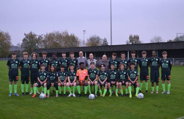 Royal Racing Club Waterloo is a football team. They are using SportEasy, the best web and mobile app to manage any sports team (football, soccer, rugby, basketball, baseball, hockey, volleyball...). Coaches and managers can organize the games and practices or send group messages to their players. Players have convenient access to their schedule or statistics. SportEasy is free and available online and there’s an app for iPhone and Android.