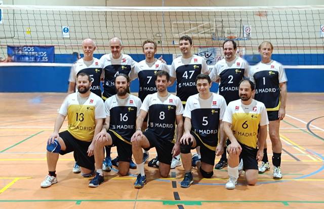 VP Madrid Senior Amarillo is a volley team. They are using SportEasy, the best web and mobile app to manage any sports team (football, soccer, rugby, basketball, baseball, hockey, volleyball...). Coaches and managers can organize the games and practices or send group messages to their players. Players have convenient access to their schedule or statistics. SportEasy is free and available online and there’s an app for iPhone and Android.