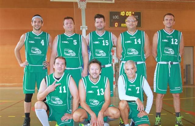 Anciens is a basket team. They are using SportEasy, the best web and mobile app to manage any sports team (football, soccer, rugby, basketball, baseball, hockey, volleyball...). Coaches and managers can organize the games and practices or send group messages to their players. Players have convenient access to their schedule or statistics. SportEasy is free and available online and there’s an app for iPhone and Android.