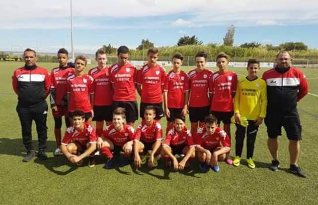 S-C REPOS VITROLLES U 15 PRE-EXCELLENCE is a football team. They are using SportEasy, the best web and mobile app to manage any sports team (football, soccer, rugby, basketball, baseball, hockey, volleyball...). Coaches and managers can organize the games and practices or send group messages to their players. Players have convenient access to their schedule or statistics. SportEasy is free and available online and there’s an app for iPhone and Android.