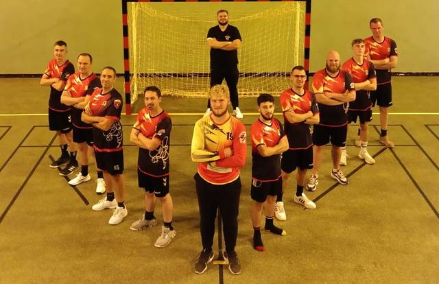 SENIORS is a handball team. They are using SportEasy, the best web and mobile app to manage any sports team (football, soccer, rugby, basketball, baseball, hockey, volleyball...). Coaches and managers can organize the games and practices or send group messages to their players. Players have convenient access to their schedule or statistics. SportEasy is free and available online and there’s an app for iPhone and Android.