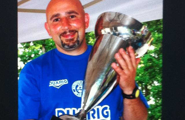 ENTENTE PAYS DE LIMOURS is a football team. They are using SportEasy, the best web and mobile app to manage any sports team (football, soccer, rugby, basketball, baseball, hockey, volleyball...). Coaches and managers can organize the games and practices or send group messages to their players. Players have convenient access to their schedule or statistics. SportEasy is free and available online and there’s an app for iPhone and Android.