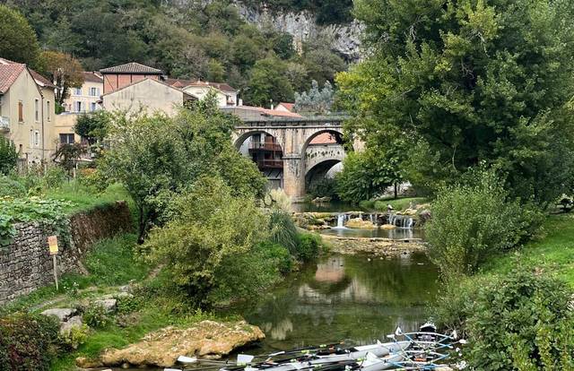 Rando is a rowing team. They are using SportEasy, the best web and mobile app to manage any sports team (football, soccer, rugby, basketball, baseball, hockey, volleyball...). Coaches and managers can organize the games and practices or send group messages to their players. Players have convenient access to their schedule or statistics. SportEasy is free and available online and there’s an app for iPhone and Android.