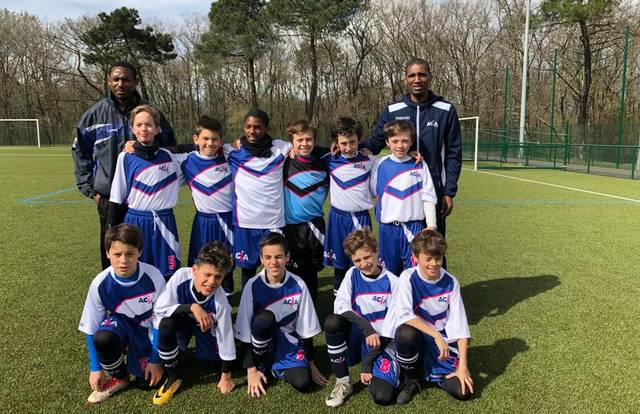 AGJA CAUDERAN 5 is a football team. They are using SportEasy, the best web and mobile app to manage any sports team (football, soccer, rugby, basketball, baseball, hockey, volleyball...). Coaches and managers can organize the games and practices or send group messages to their players. Players have convenient access to their schedule or statistics. SportEasy is free and available online and there’s an app for iPhone and Android.