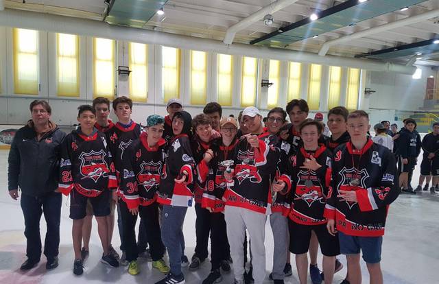 Juniors HC3C is a ice_hockey team. They are using SportEasy, the best web and mobile app to manage any sports team (football, soccer, rugby, basketball, baseball, hockey, volleyball...). Coaches and managers can organize the games and practices or send group messages to their players. Players have convenient access to their schedule or statistics. SportEasy is free and available online and there’s an app for iPhone and Android.