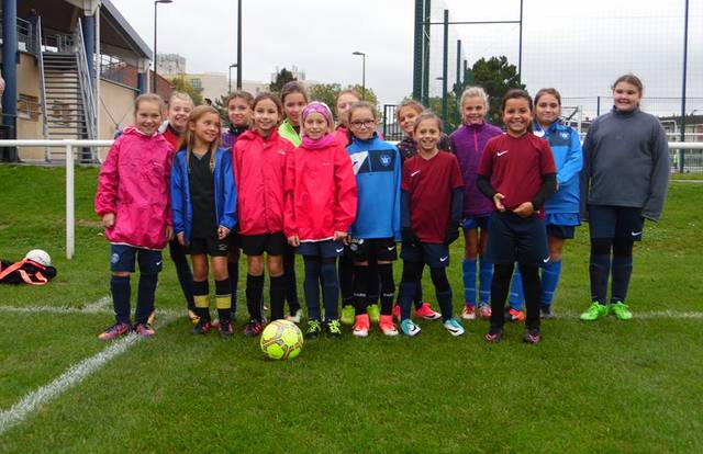 Olympique Liévin Féminine U9-U11 is a football team. They are using SportEasy, the best web and mobile app to manage any sports team (football, soccer, rugby, basketball, baseball, hockey, volleyball...). Coaches and managers can organize the games and practices or send group messages to their players. Players have convenient access to their schedule or statistics. SportEasy is free and available online and there’s an app for iPhone and Android.